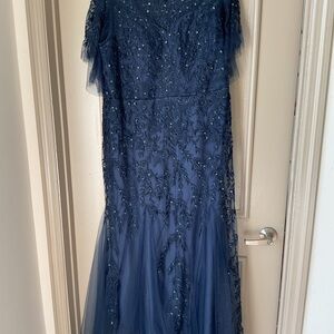 Elegant Navy Blue Evening Gown